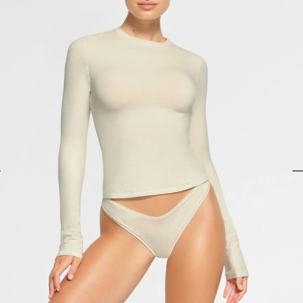 SKIMS Long Sleeve Cotton Jersey T-shirt in Bone